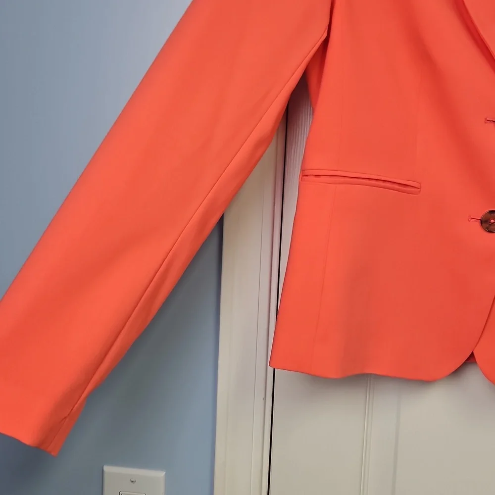 DKNY Women's Long Sleeve Double Button Notch Lapel Blazer: Lt Coral‎